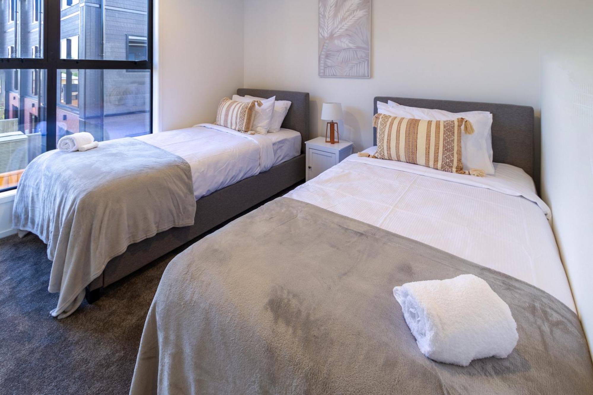 Chic 2-Bed Gem: Trust Arena Proximity - West Akl Apartman Auckland Kültér fotó