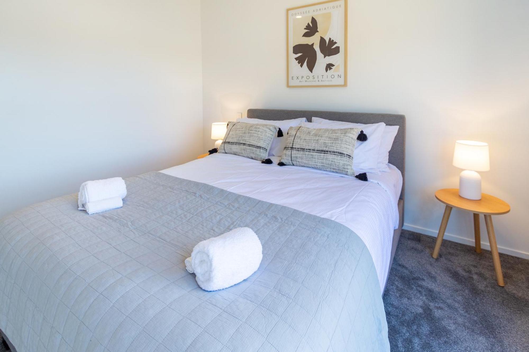 Chic 2-Bed Gem: Trust Arena Proximity - West Akl Apartman Auckland Kültér fotó